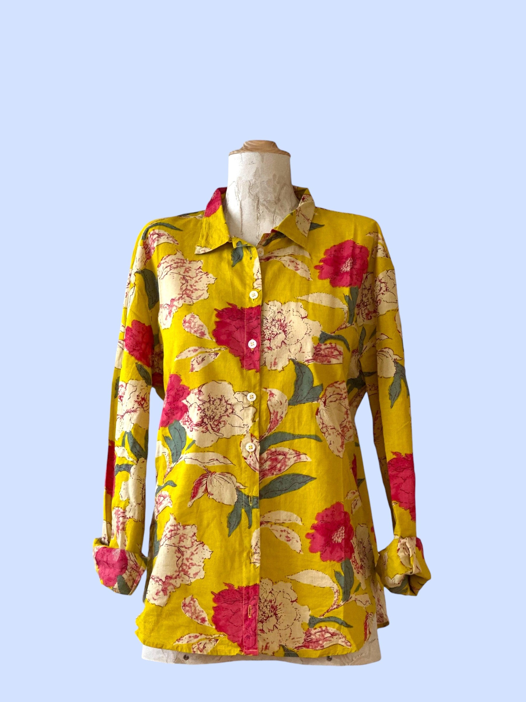 #111/2026 SHIRT LOLA