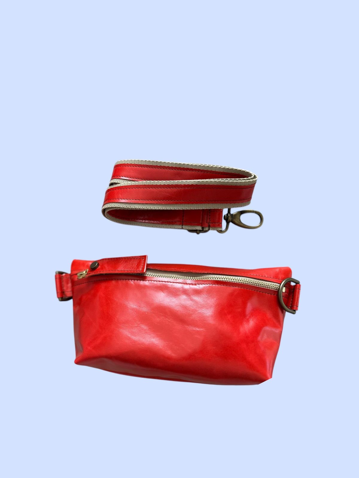 KLEINE TASCHEN