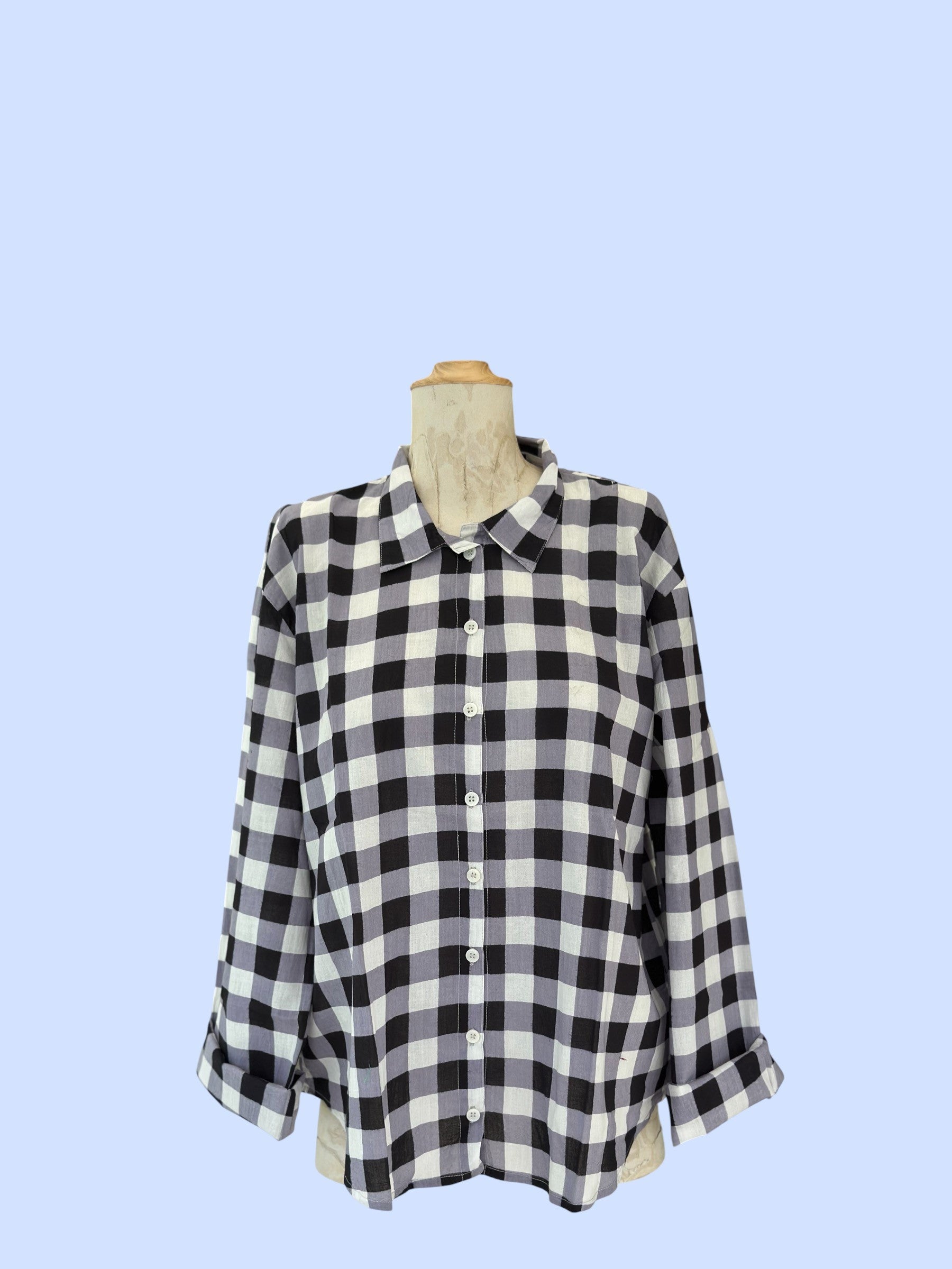 #111/2026 SHIRT LOLA