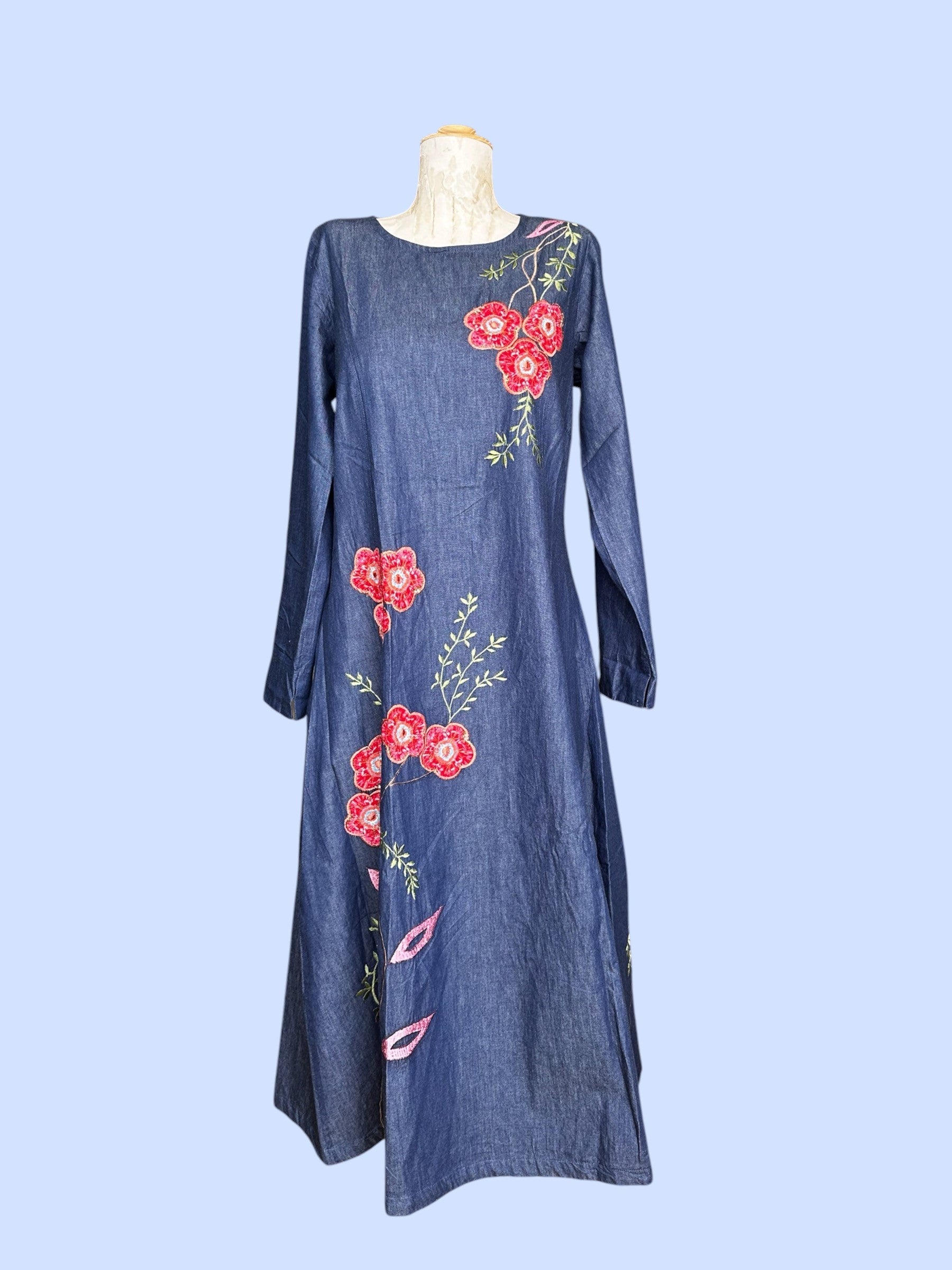 #159/2026 EMBROIDERED DENIM DRESS SOLE