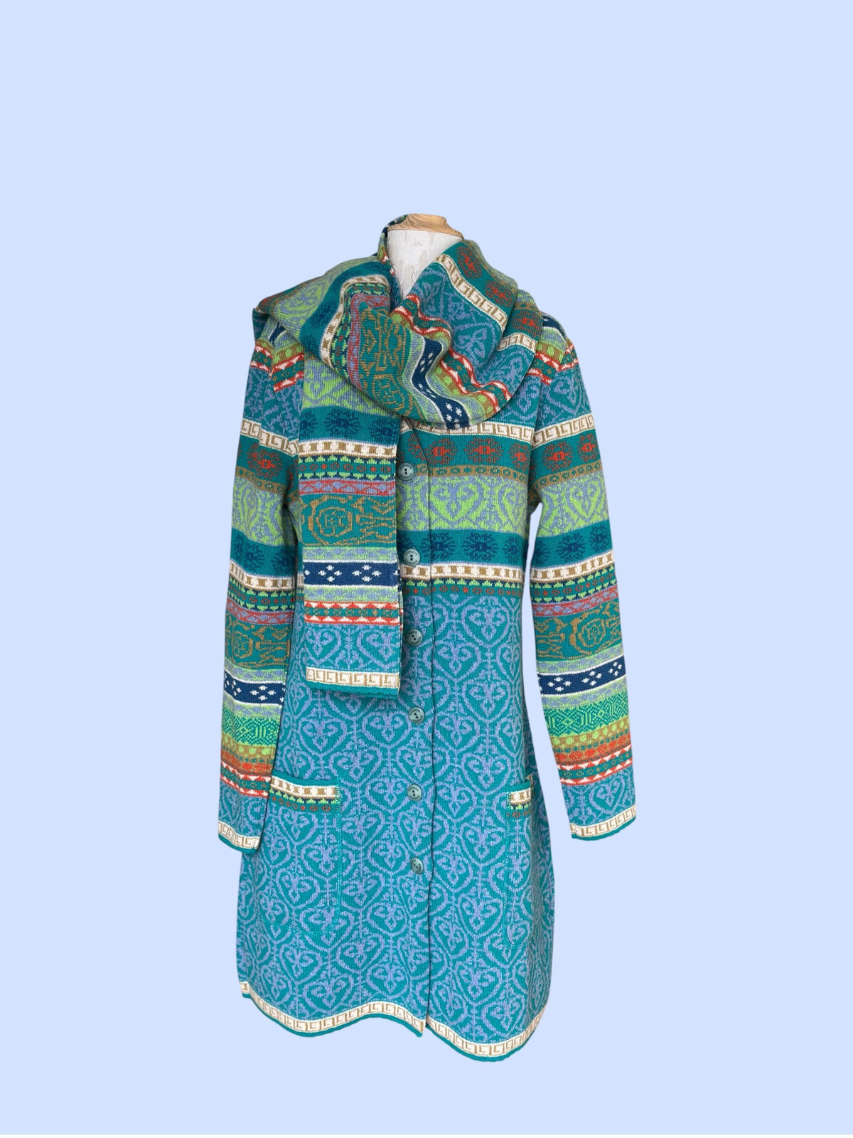 SHORT COAT IN PURE WOOL