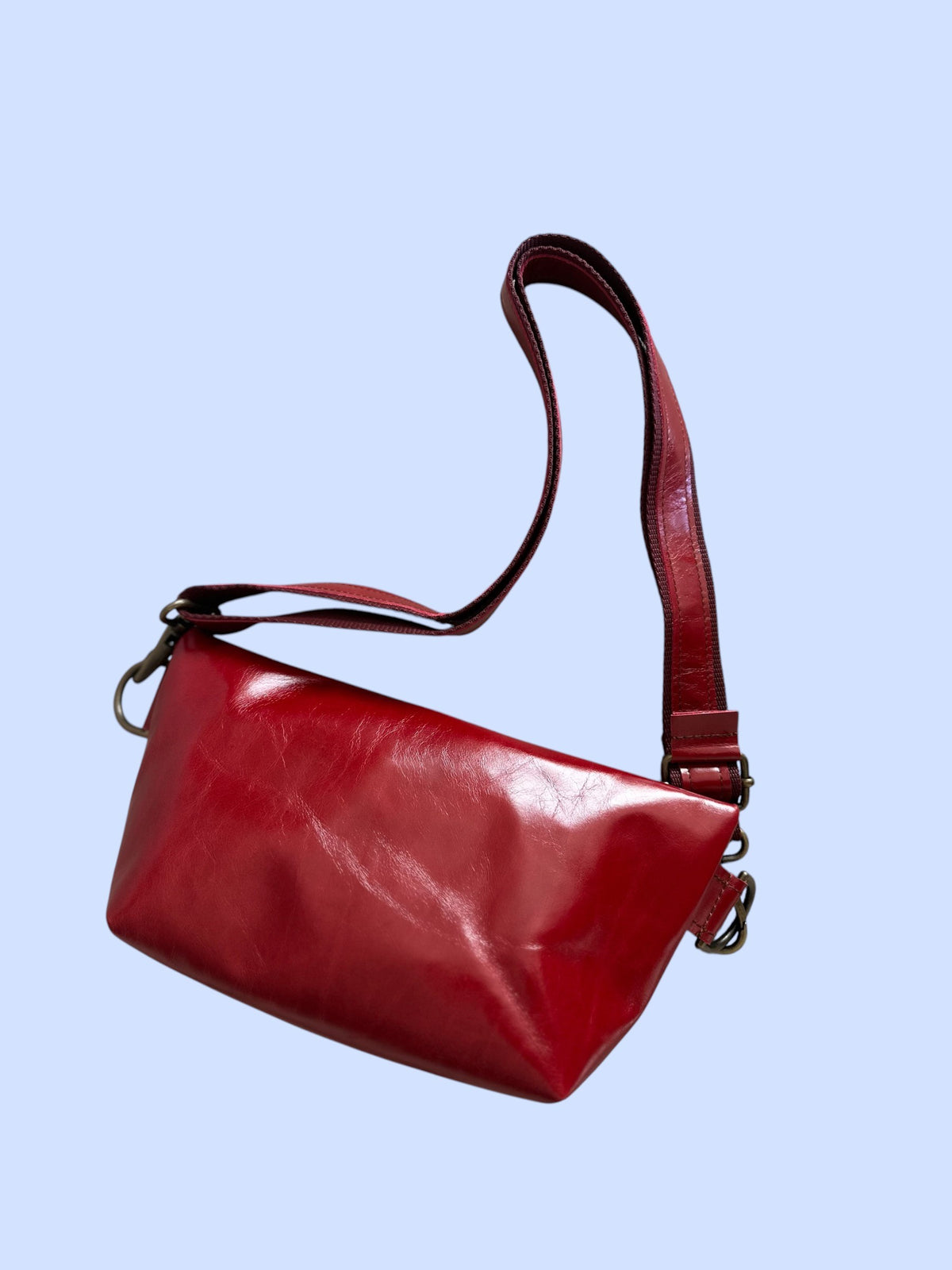 KLEINE TASCHEN
